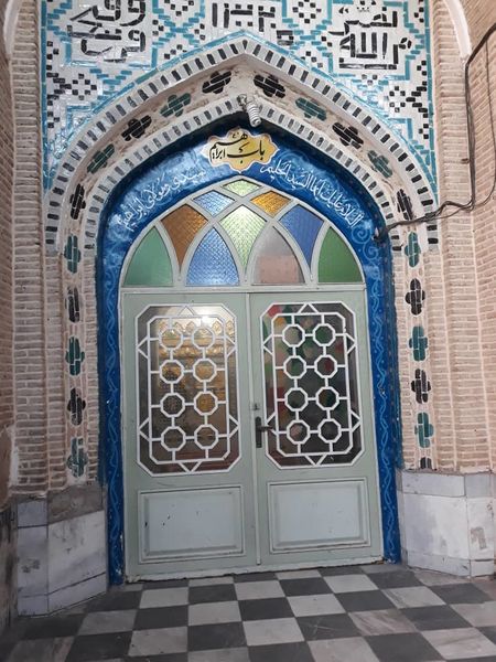 پرونده:Alimalek bab ebrahim.Jpg